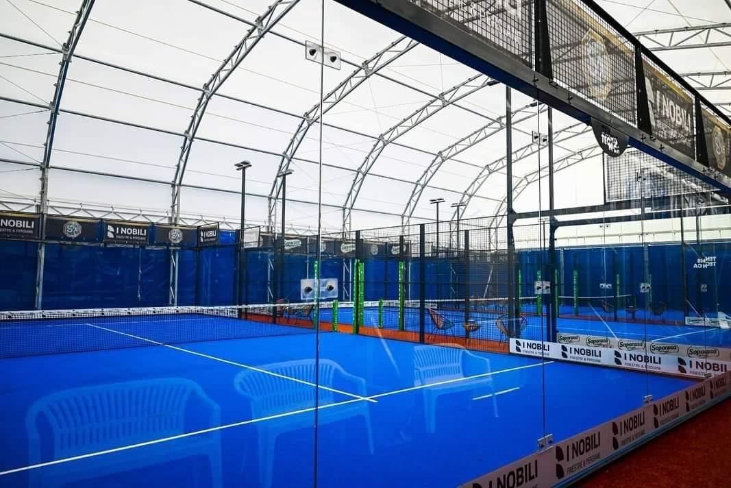 Copertura in PVC per campi da padel