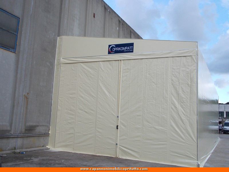 Tunnel mobile monofalda a Crotone nella regione Calabria