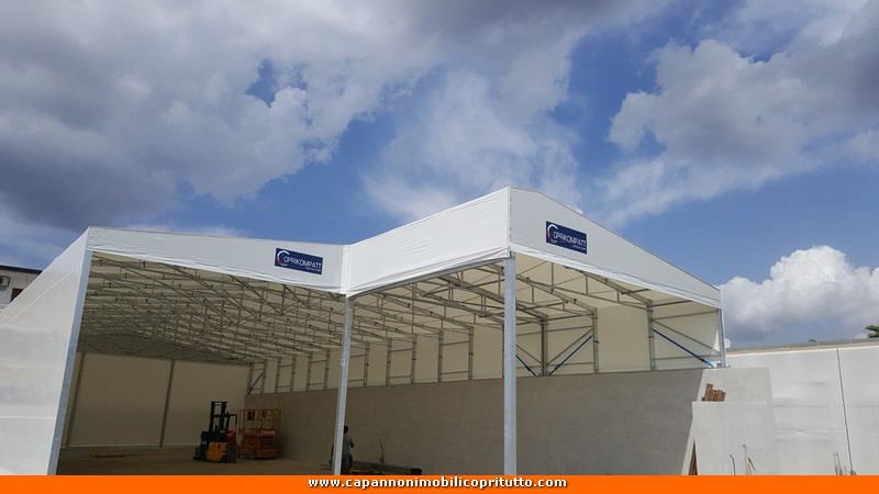 Tettoia in telo pvc a Salerno in Campania