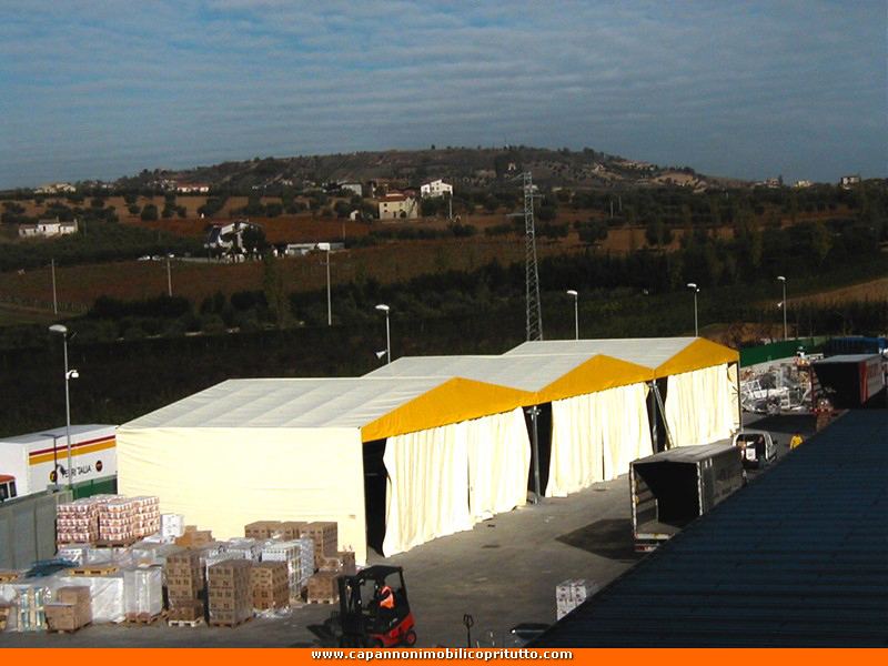 Tunnel mobili affiancati e scorrevoli a Riccione in Emilia-Romagna