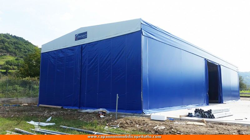 Capannone indipendenti in pvc a Donnas