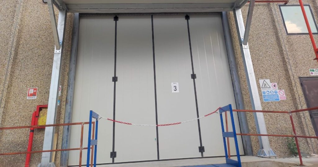 Porte Per Magazzini